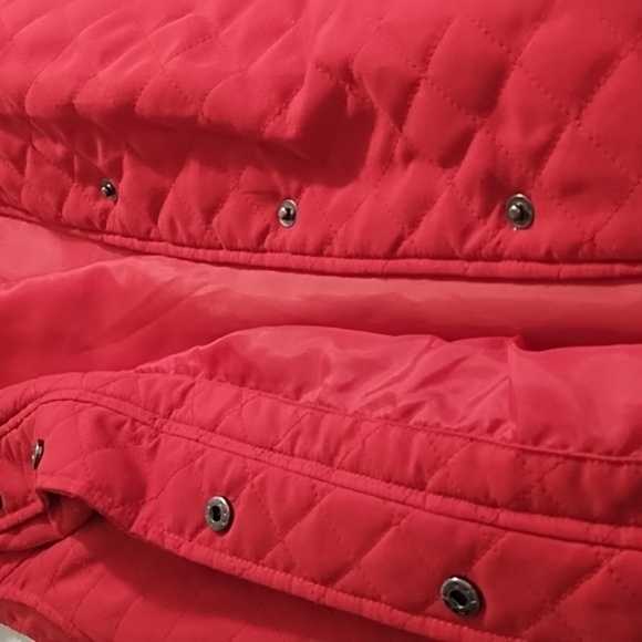 Christopher & Banks Red Quilted Lightweight Vest Medium Snap Closure - Picture 5 of 8